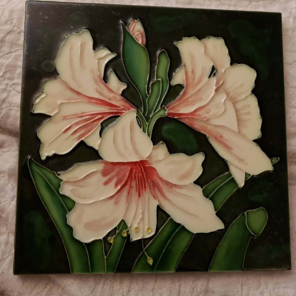 STUNNINGLY BEAUTIFUL HANDPAINTED CERAMIC TILE PRODUCED BY MUDDY WATERS, LLC.